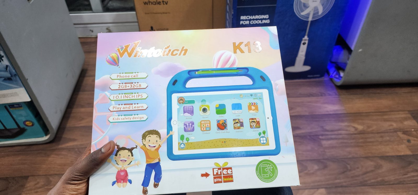 Wintouch Tablet 2GB + 32GB 10.1 inch screen with sim