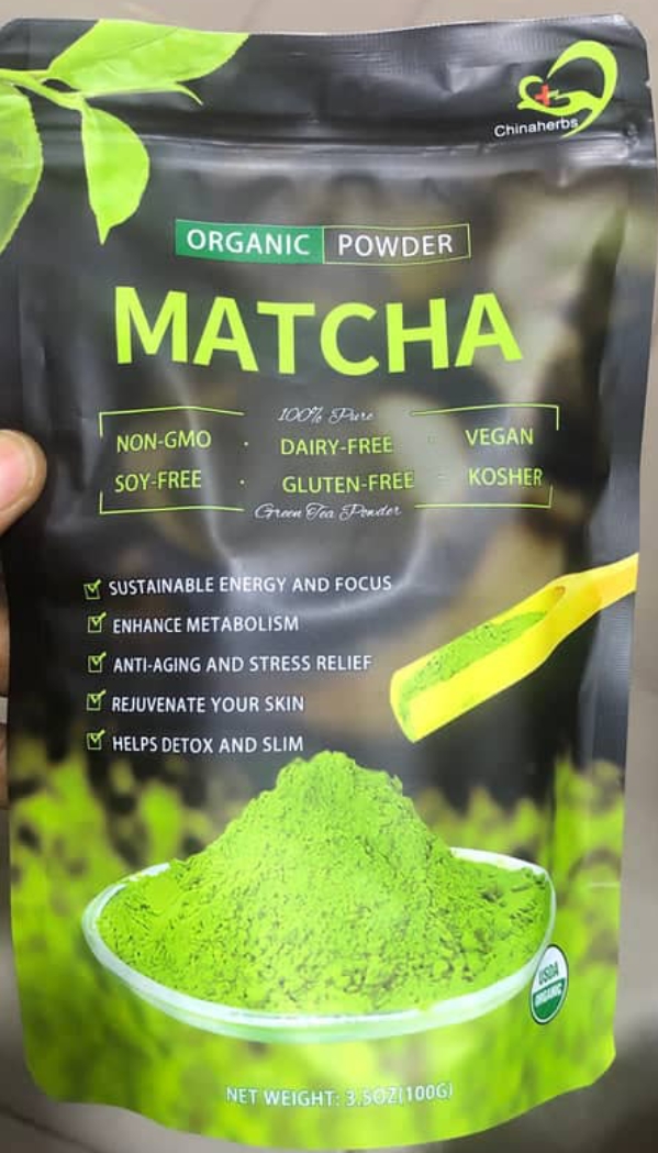 Organic matcha powder tea