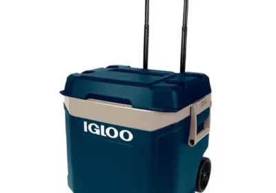 Igloo-Latitude-60-Roller-Cool-Box-Blue