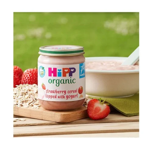 HiPP Organic Strawberry Cereal Topped with Yogurt Baby Food