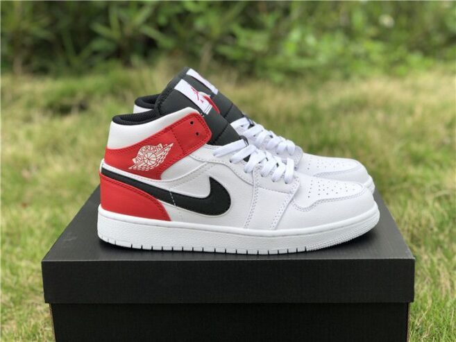 Nike Air Jordan 1 Mid Chicago Remix white / Red