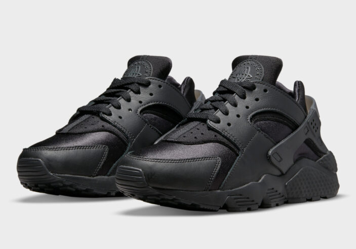 Nike Air Huarache Sneakers Black