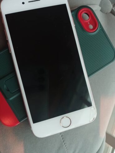 Pink Apple iPhone 7