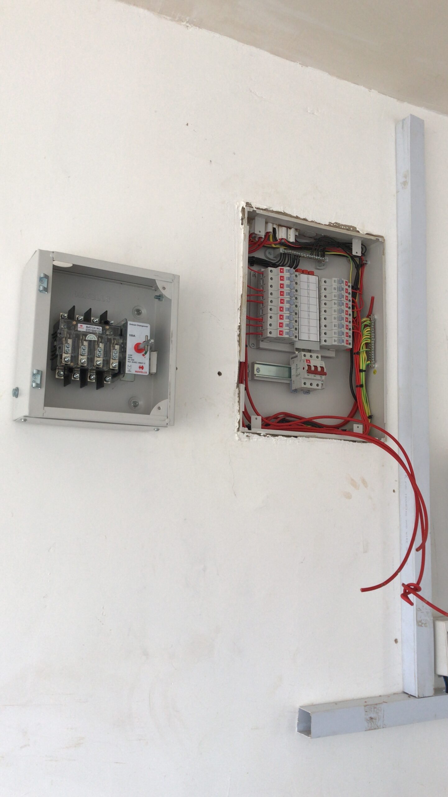 Certified Electrician for all home and office electrical works