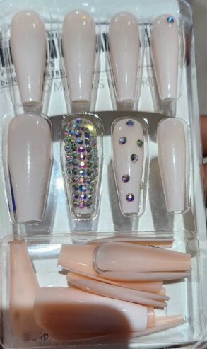 Press on nails more options