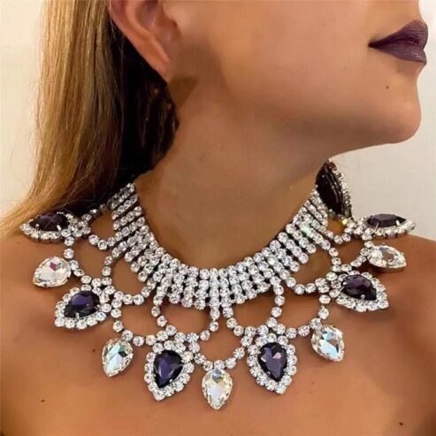 Ladies elegant necklace