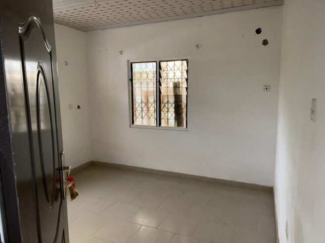 Chamber and Hall For Rent School Junction Botwe