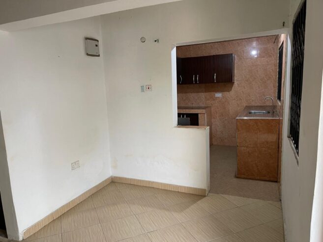 Chamber and Hall For Rent School Junction Botwe