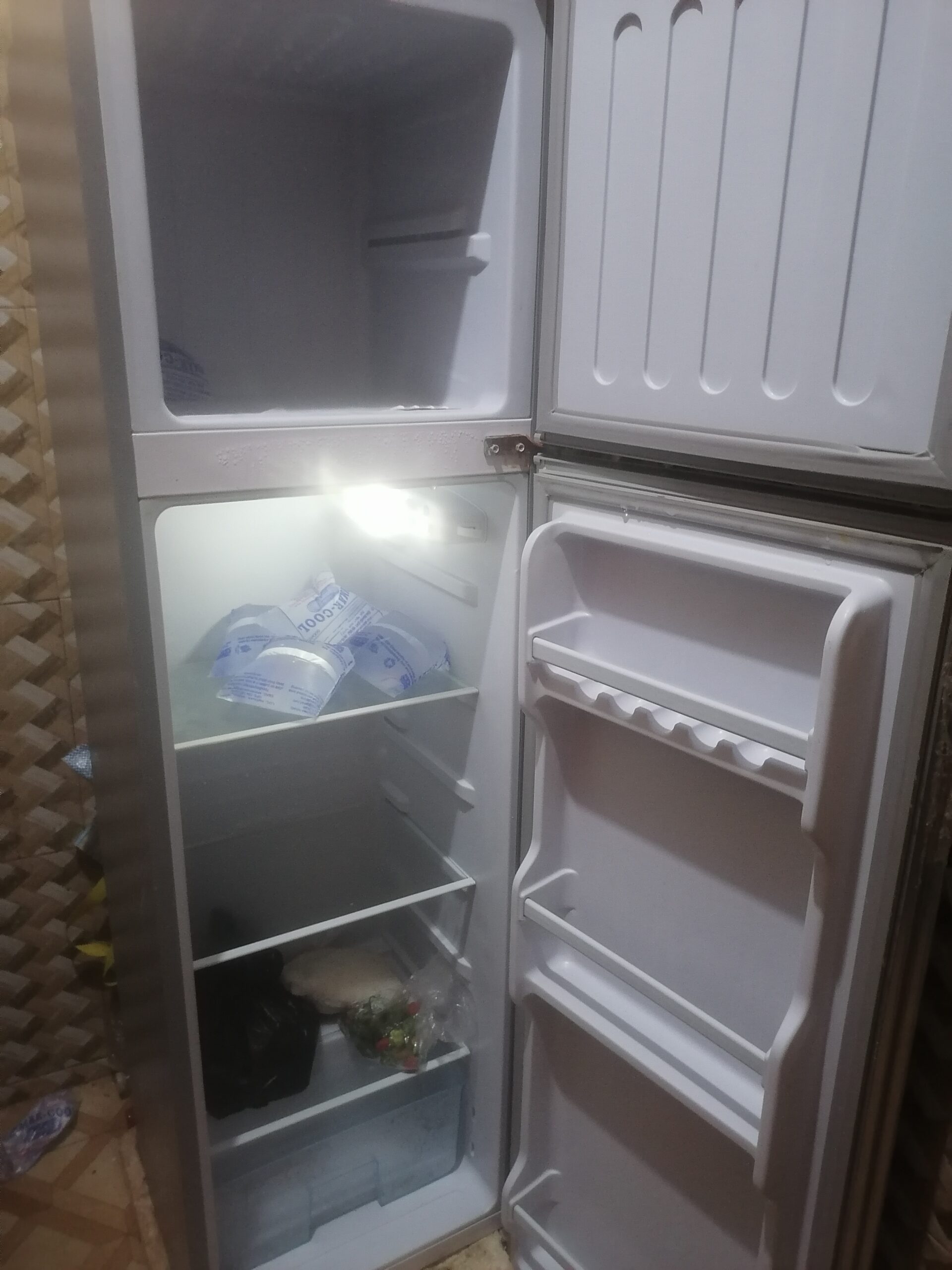 Asano Double door fridge 165ltrs Used