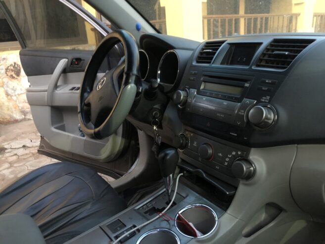 Toyota Highlander 2008 V6 2013 Registered