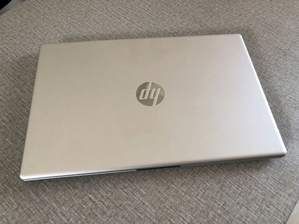 HP 15-fc0093dx 15.6″ Laptop Computer AMD Ryzun 5 7520U