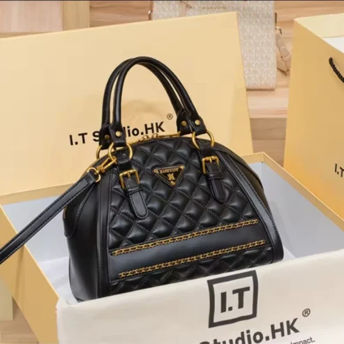 Quality stock Black Leather Bag